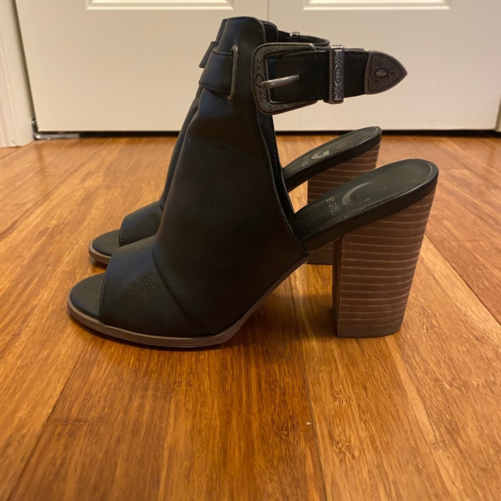 Guess high heels